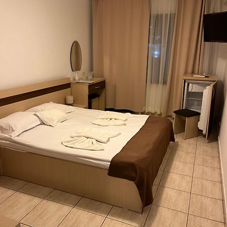 Hotel Selena Boutique ネプトゥン エクステリア 写真